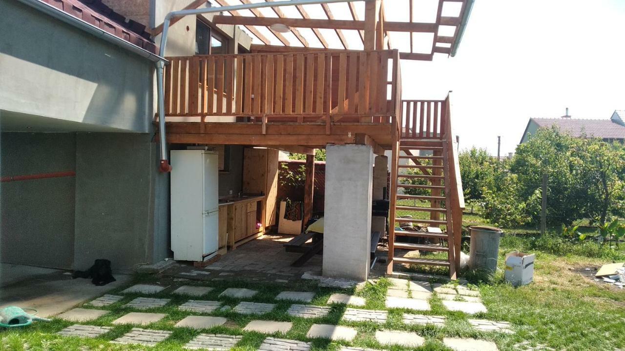 Ubytovani Dagmar Podivin Екстериор снимка